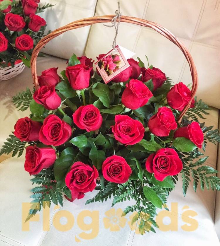 Корзина «Донна роза» за 12 742 руб.